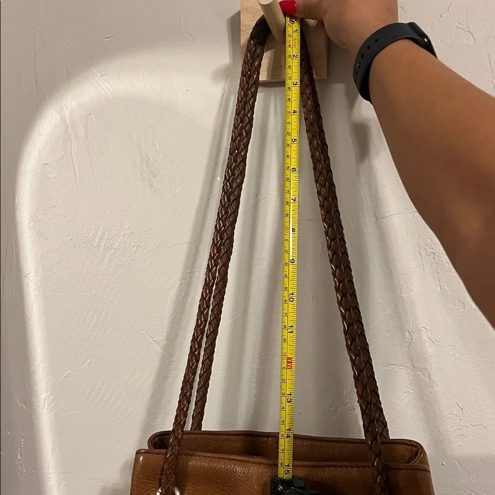 Elegant Genuine Leather Fossil Shoulder Bag - Picture 2 of 10